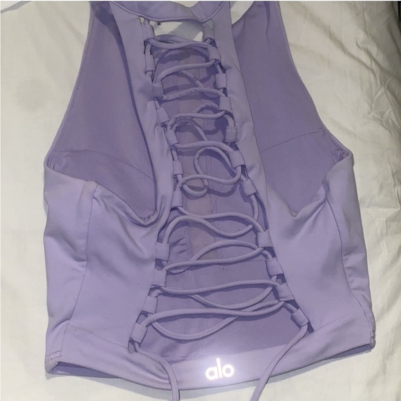 ALO Yoga lavender top 💜 - Picture 3 of 3